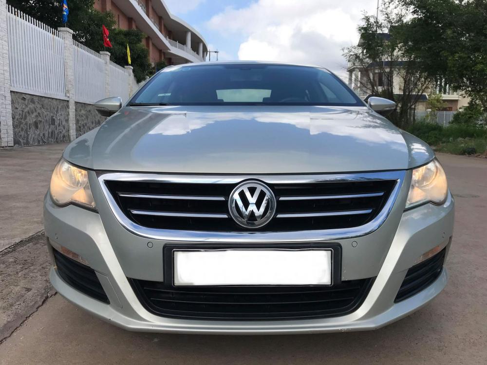 Volkswagen Passat 2.0 sport 2009 - Bán VIP Volkswagen Passat 2.0 sport màu bạc, xe nhập, xe zin đẹp