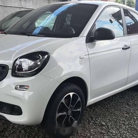 Smart Forfour 2016 - Bán lại xe Smart Forfour đời 2016, màu trắng