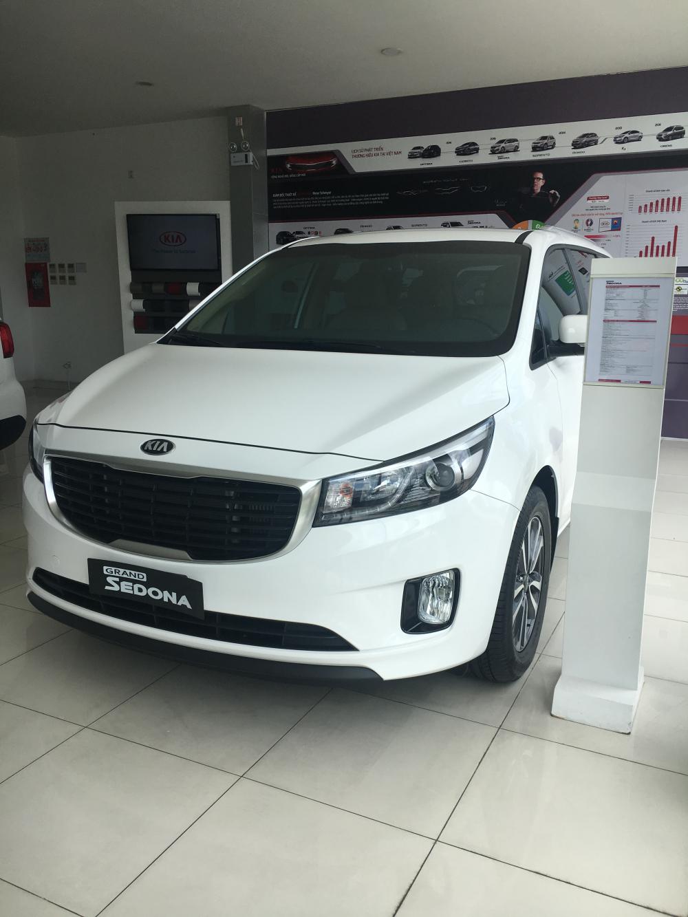 Kia Sedona DATH 2018 - Bán xe Kia Sedona DATH 2018 full options, nhiều màu lựa chọn, giá chỉ 1 tỷ 179 triệu