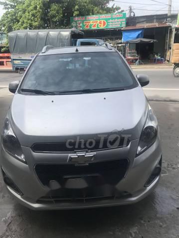 Chevrolet Spark LT 2014 - Bán Chevrolet Spark LT sản xuất 2014, màu bạc