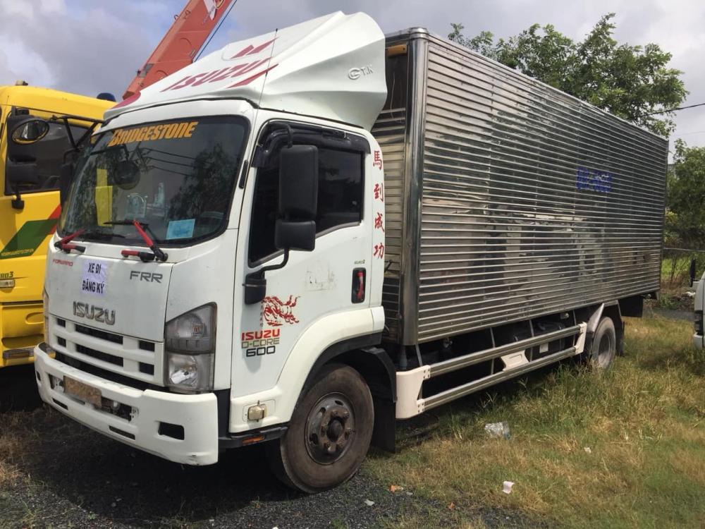 Isuzu FRR Cũ  Q-series 90N Thùng Kín 2009 - Xe Cũ Isuzu Q-series FRR90N Thùng Kín 2009