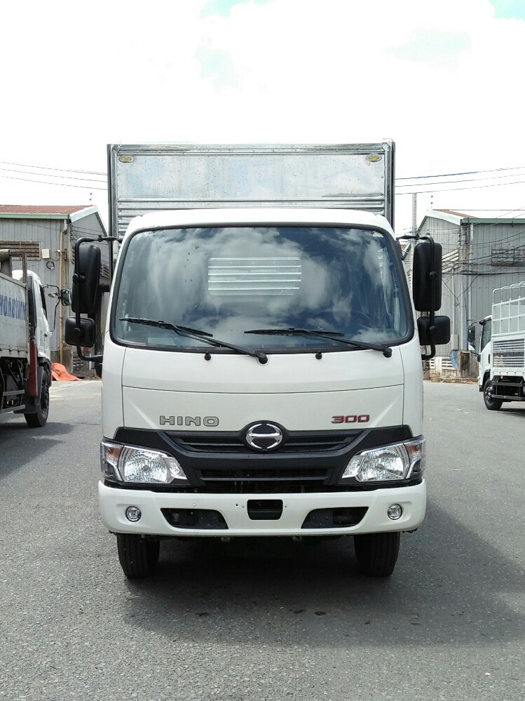 Hino 300 Series xzu 2017 - Giá tải thùng Hino 1,9 tấn XZU650 - bán xe tải Hino 1T9 thùng kín