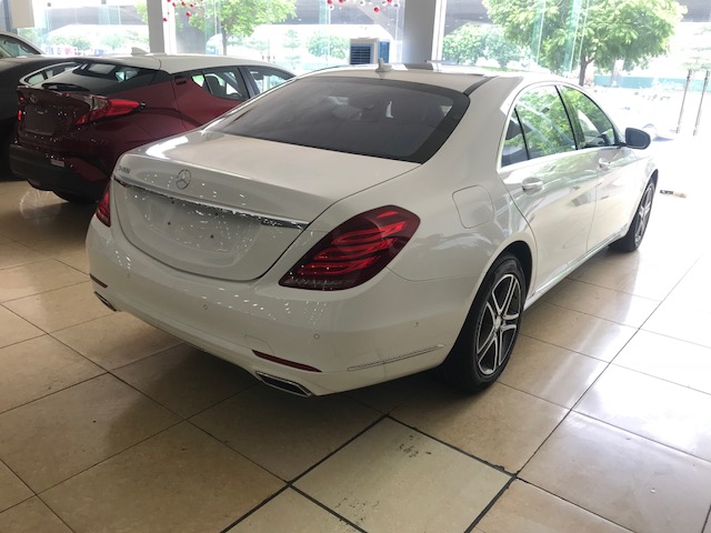 Mercedes-Benz S400 2017 - Bán Mercedes S400L sản xuất 2017, siêu lướt 7600km.