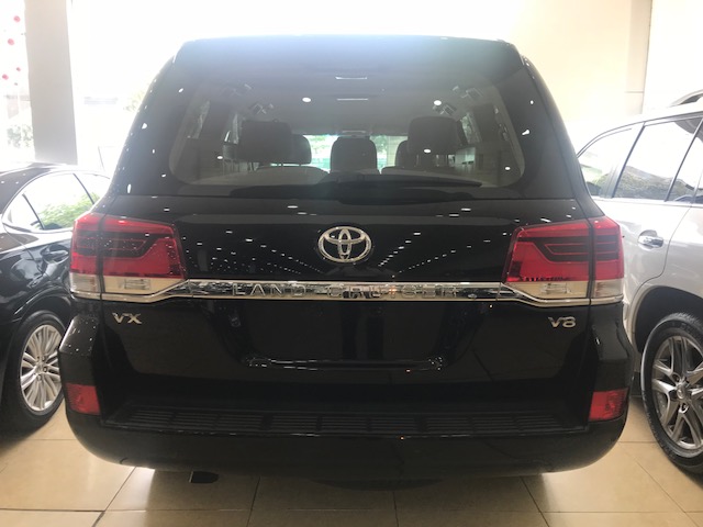 Toyota Land Cruiser VX 2015 - Bán xe Toyota Land Cruiser VX sản xuất 2015, màu đen, xe nhập Nhật, biển Hà Nội