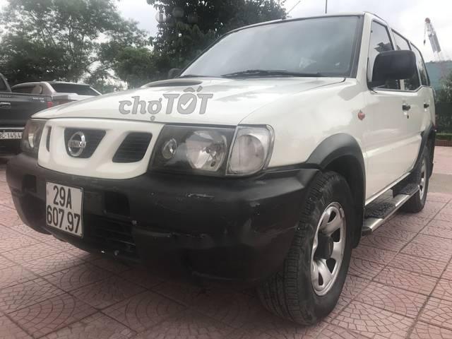 Nissan Terrano 2004 - Bán xe Nissan Terrano năm 2004, màu trắng  