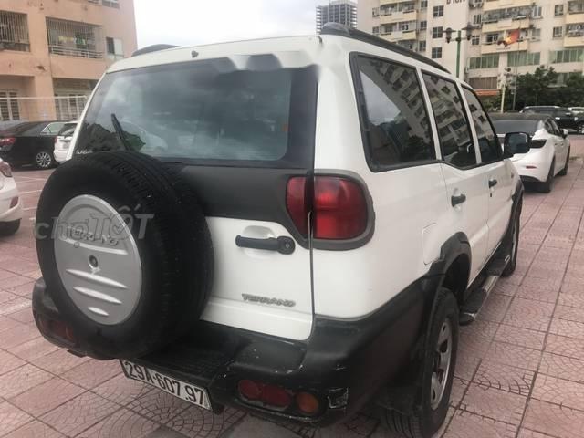 Nissan Terrano 2004 - Bán xe Nissan Terrano năm 2004, màu trắng  