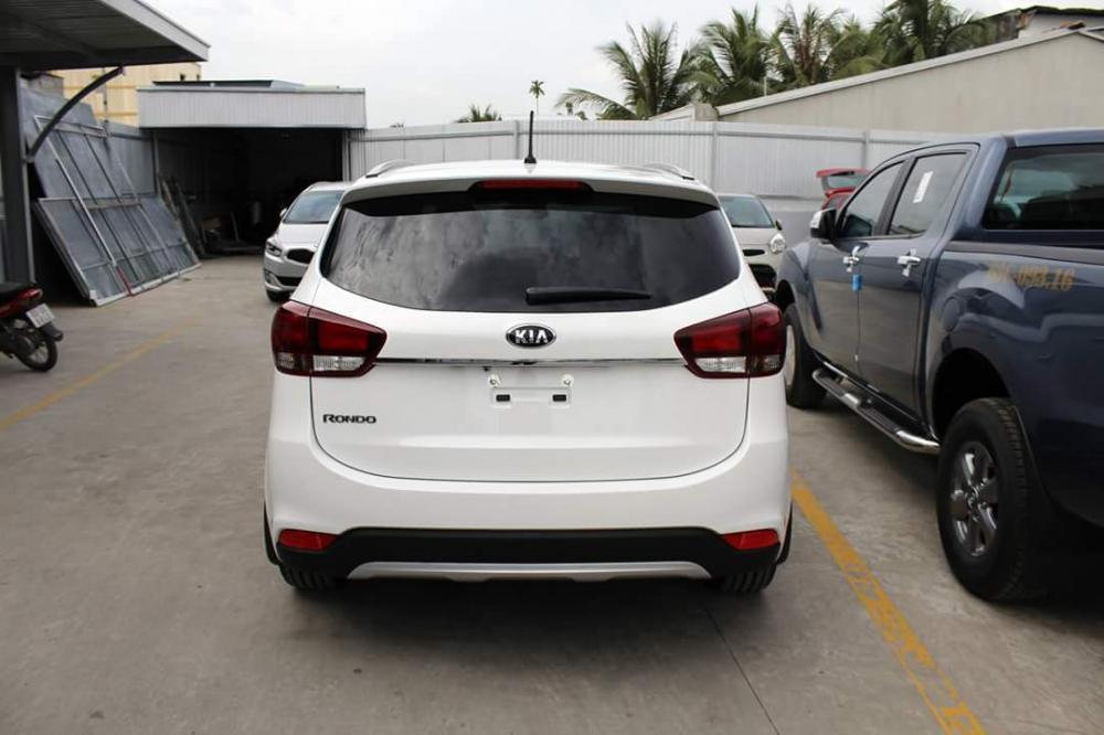 Kia Rondo GMT 2018 - Bán Kia Rondo 7 chỗ đời 2018, mới 100%, thích hợp đi gia đình hoặc chạy dịch vụ