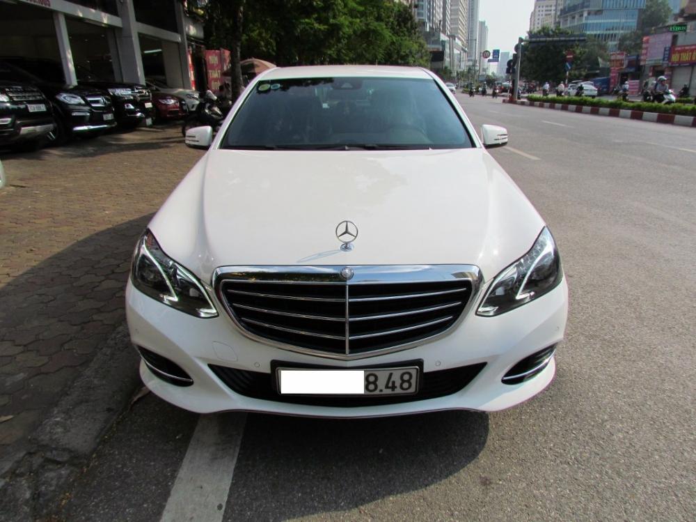 Mercedes-Benz E200 2015 - Bán xe Mercedes E200 2015 màu trắng