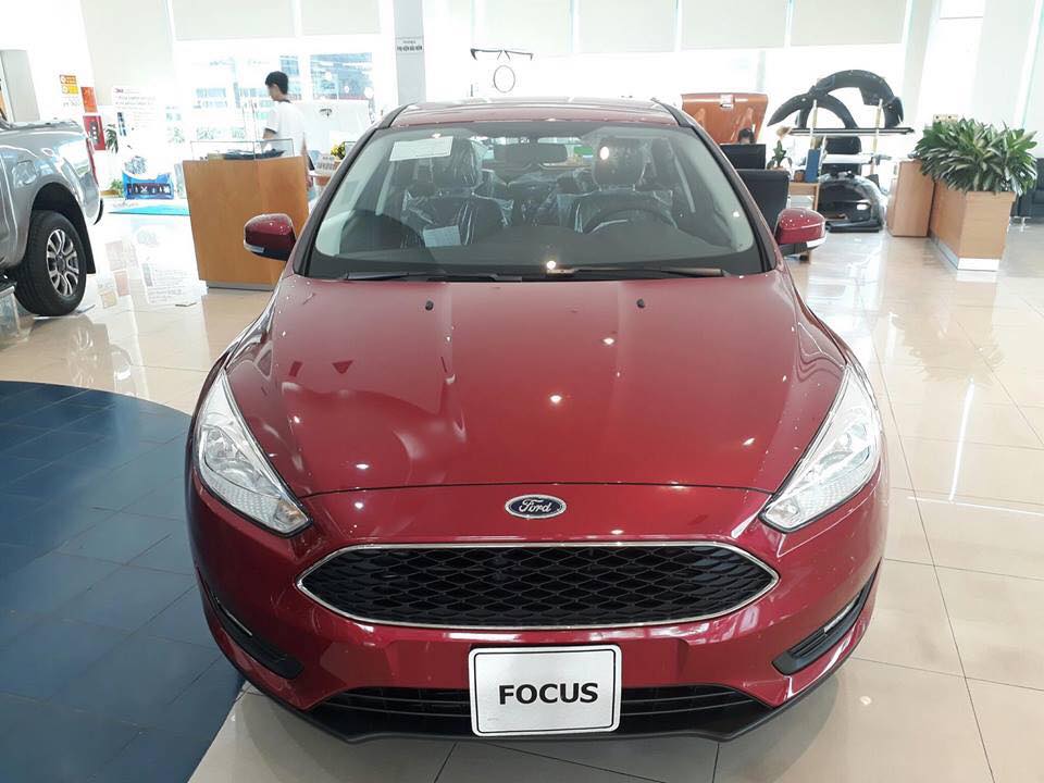 Ford Focus 1.5L Trend 2018 - Bán xe Ford Focus 1.5L Trend 2018, giá cam kết tốt nhất. LH: 0902172017 - Em Mai