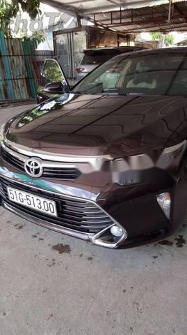 Toyota Camry  2.0E  2017 - Bán Toyota Camry 2.0E năm sản xuất 2017, màu đỏ, 980 triệu