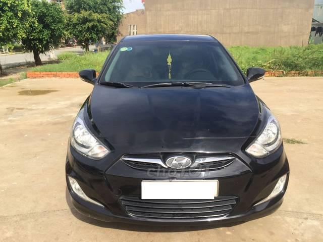 Hyundai Accent 2012 - Bán xe Hyundai Accent 2012, màu đen, giá chỉ 390 triệu