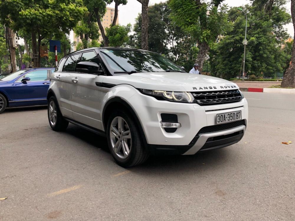 LandRover Evoque Dynamic 2012 - Bán ô tô LandRover Evoque Dynamic sản xuất 2012, màu trắng, nhập khẩu