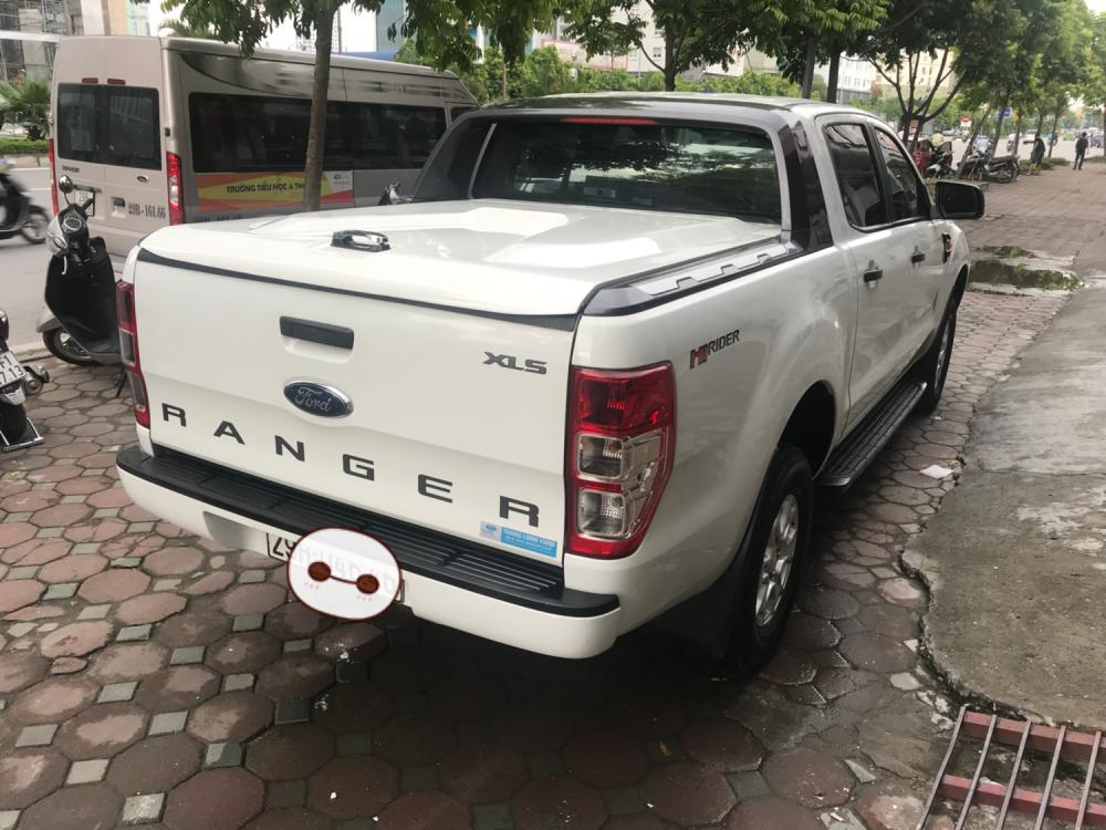 Ford Ranger XLS 2.2 2016 - Bán ô tô Ford Ranger XLS 2.2 SX12/2016 màu trắng, 640 triệu, nhập khẩu có hoá đơn