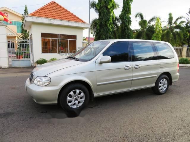 Kia Carnival 2009 - Cần bán lại xe Kia Carnival sản xuất năm 2009 số tự động