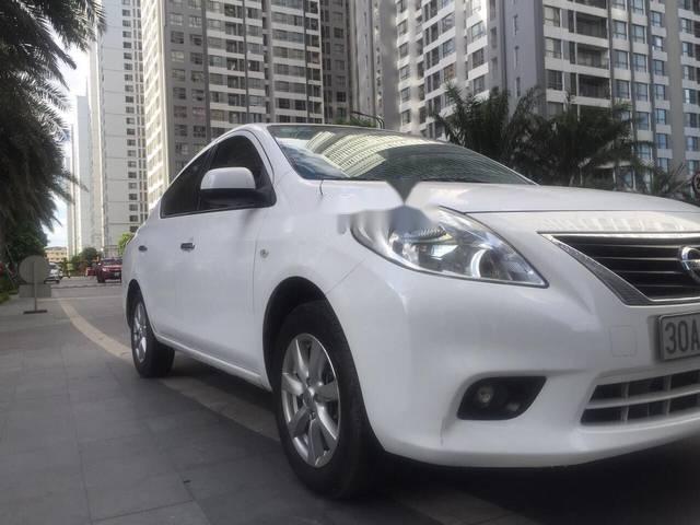 Nissan Sunny   XV 1.5 AT  2015 - Cần bán gấp Nissan Sunny XV 1.5 AT đời 2015, màu trắng ít sử dụng