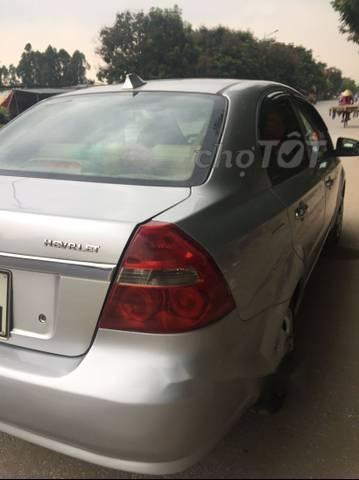 Chevrolet Aveo 2012 - Cần bán lại xe Chevrolet Aveo năm 2012, màu bạc 