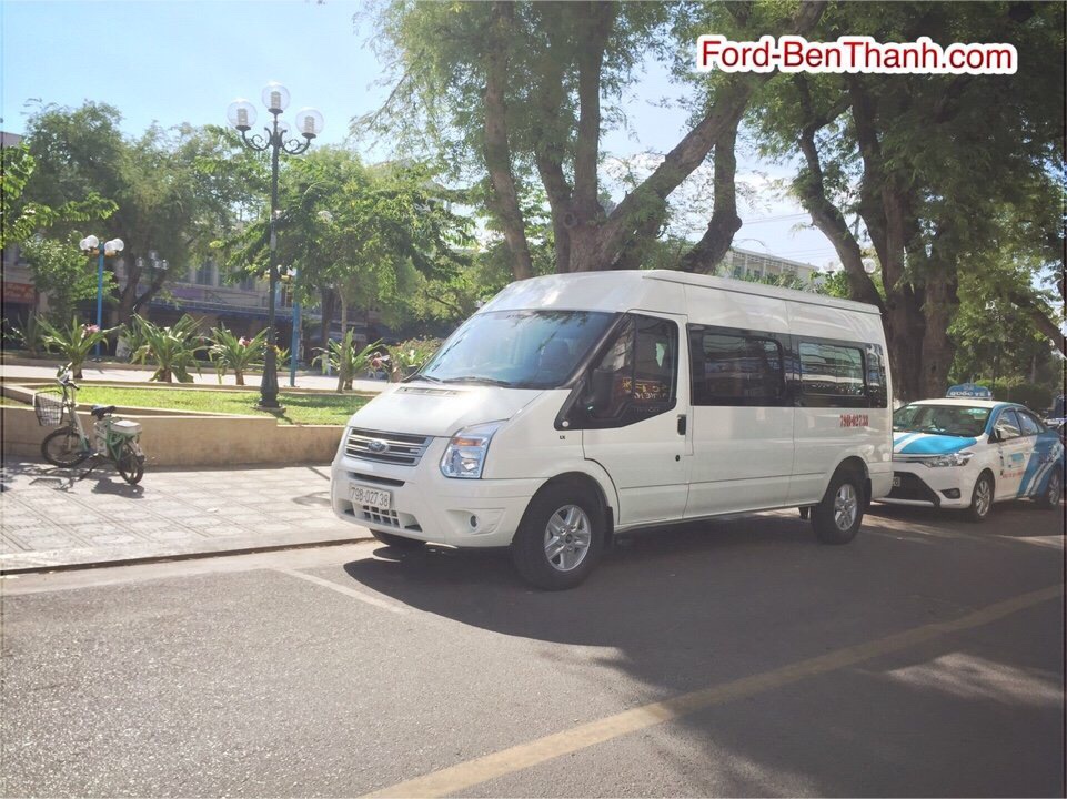 Ford Transit Transit Limited 2018 - Bán Ford Transit 2018 Cao cấp Giảm 68 triệu + Phụ kiện theo xe