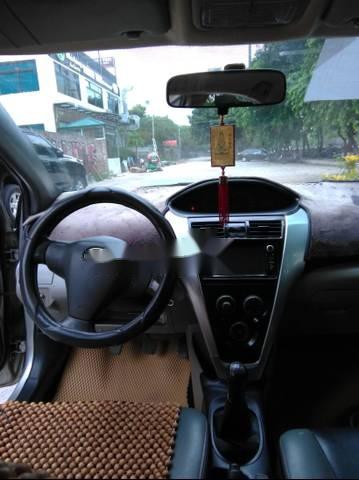 Toyota Vios 2010 - Bán Toyota Vios 2010, màu bạc, giá chỉ 258 triệu