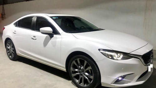 Mazda 6  2.0 AT  2017 - Bán ô tô Mazda 6 2.0 AT đời 2017, màu trắng như mới