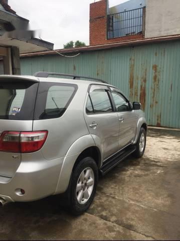 Toyota Fortuner G 2011 - Cần bán lại xe Toyota Fortuner G 2011, giá 670tr