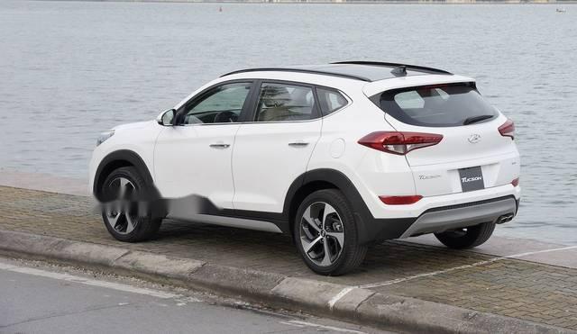 Hyundai Tucson 1.6 Turbo 2018 - Bán Hyundai Tucson 1.6 Turbo đời 2018, màu trắng