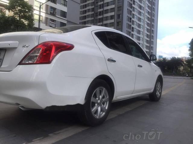 Nissan Sunny XV 1.5 AT 2015 - Cần bán xe Nissan Sunny XV 1.5 AT sản xuất 2015, màu trắng chính chủ