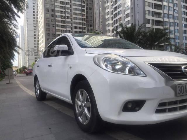 Nissan Sunny XV 1.5 AT 2015 - Cần bán xe Nissan Sunny XV 1.5 AT sản xuất 2015, màu trắng chính chủ