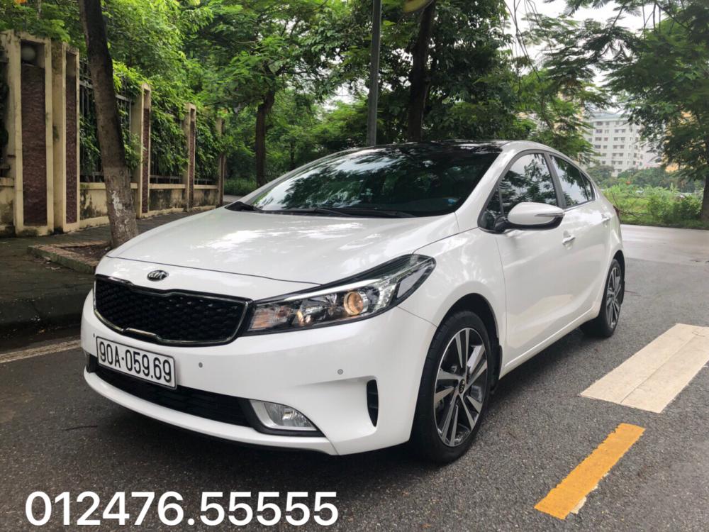 Kia Cerato 2.0 2018 - Tôi không còn nhu cầu sử dụng xe bán Kia Cerato 2.0 trắng. Lh 012.476.55555