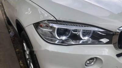 BMW X5 2017 - Cần bán lại xe BMW X5 sản xuất 2017, màu trắng, xe nhập