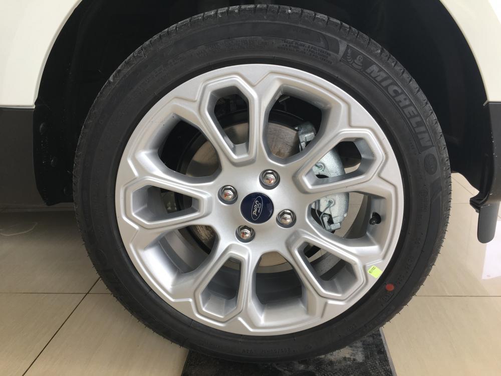 Ford EcoSport Titanium 2018 - Bán Ford Ecosport 2018 giá chỉ từ 540 triệu giao tại Ninh Bình, hỗ trợ trả góp, lh: 0941.921.742