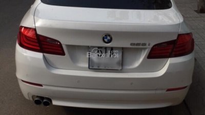 BMW 5 Series 528i 2010 - Bán xe BMW 528i năm 2010, màu trắng