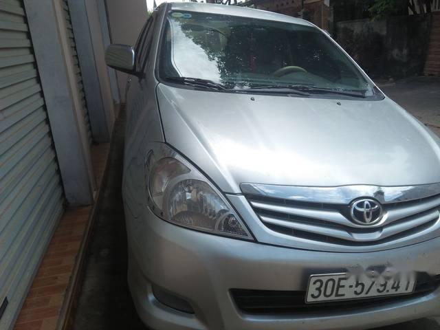 Toyota Innova  G 2009 - Bán ô tô Toyota Innova 2009, màu bạc xe gia đình, giá chỉ 390 triệu