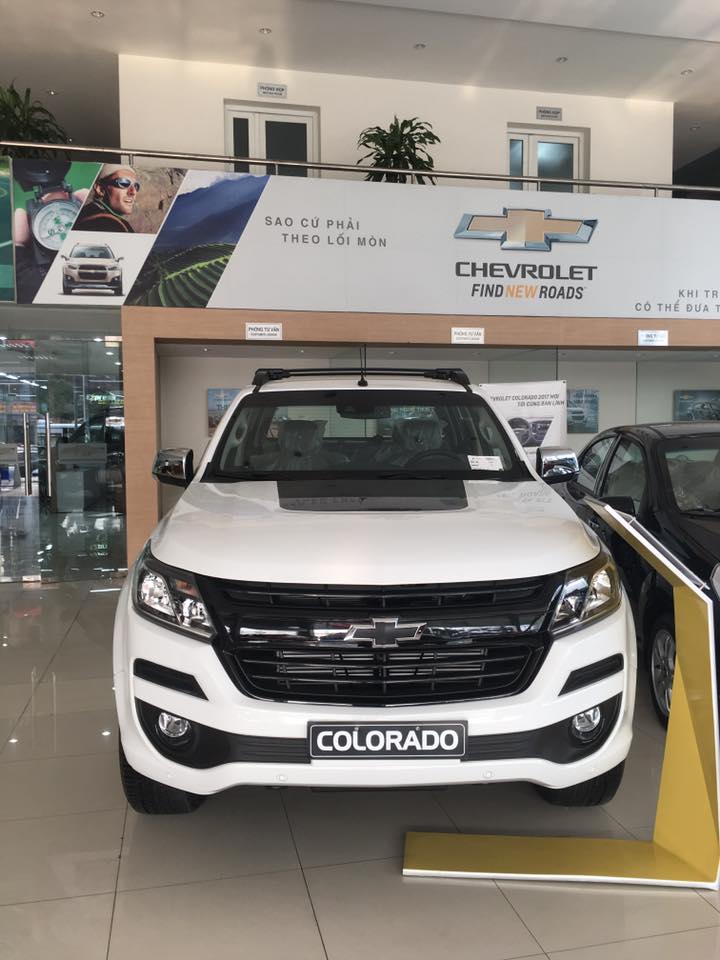 Chevrolet Colorado LTZ  2018 - Cần bán xe Chevrolet Colorado 2018, 2 cầu, số sàn, full option, sẵn xe giao ngay, hỗ trợ vay lãi suất thấp