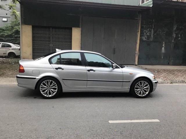 BMW 3 Series  318i 2003 - Bán BMW 3 Series 318i 2003, màu bạc