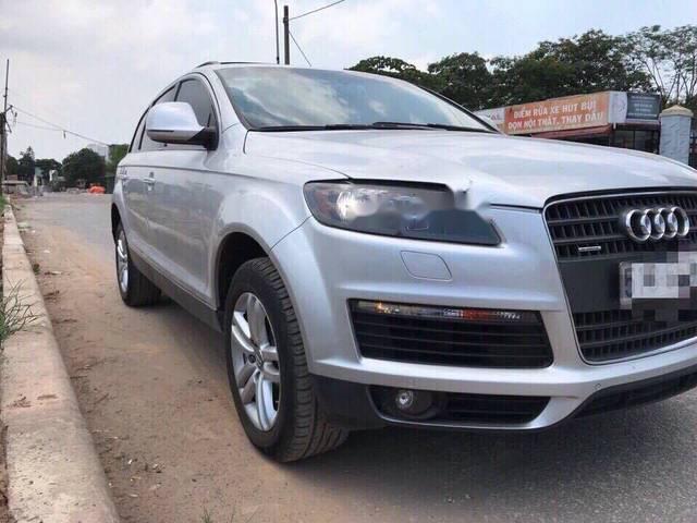 Audi Q7   3.6  2009 - Cần bán lại xe Audi Q7 3.6 năm 2009, màu bạc số tự động, 745tr