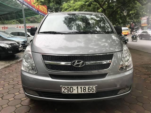 Hyundai Starex 2.5MT  2010 - Cần bán xe Hyundai Starex 2.5MT năm sản xuất 2010, màu xám, xe nhập