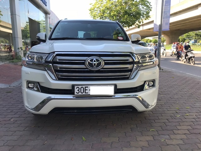 Toyota Land Cruiser  GXR 2016 - Bán xe Toyota Land Cruiser GXR máy dầu 2016, đăng ký 2017 tên Cty, xe siêu đẹp