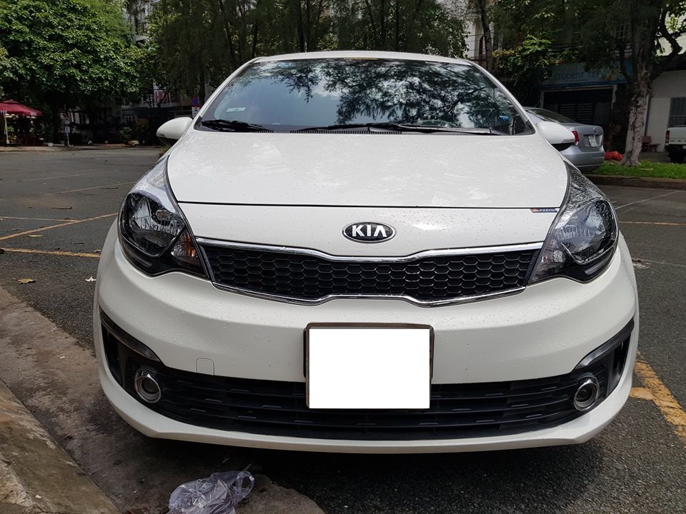 Kia Rio 1.4 AT 2015 - Cần bán xe Kia Rio 1.4 AT đời 2015, màu trắng, nhập khẩu chính hãng xe siêu lướt