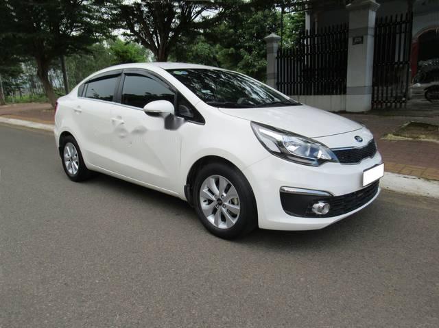 Kia Rio   1.4 AT   2015 - Bán ô tô Kia Rio 1.4 AT 2015, màu trắng số tự động, giá 452tr