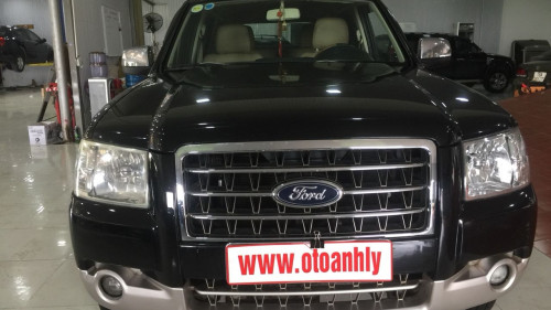 Ford Everest   2.5 MT  2007 - Bán Ford Everest 2.5 MT sản xuất 2007, màu đen  