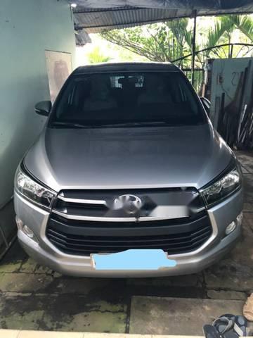 Toyota Innova   2018 - Bán xe Toyota Innova năm 2018, màu bạc xe gia đình