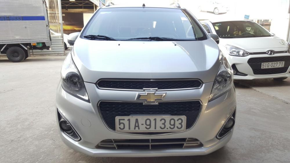 Chevrolet Spark 1.0 LTZ 2014 - Bán Chevrolet Spark LTZ 1.0AT màu bạc, số tự động sản xuất cuối 2014, biển Sài Gòn, 1 đời chủ chạy đúng 30.000km