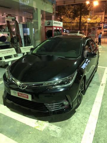 Toyota Corolla altis 2.0V 2017 - Cần bán gấp Toyota Corolla Altis 2.0V đời 2017, màu đen như mới