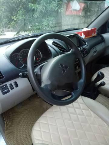 Mitsubishi Triton 2010 - Bán Mitsubishi Triton đời 2010, màu bạc