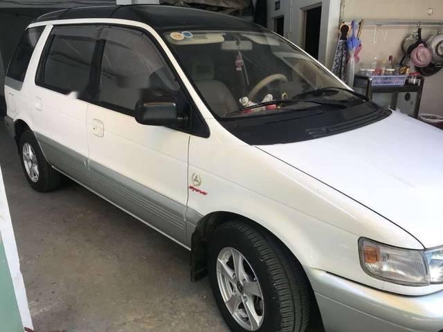 Mitsubishi Chariot 1995 - Cần bán xe Mitsubishi Chariot sản xuất 1995, màu trắng, giá chỉ 190 triệu