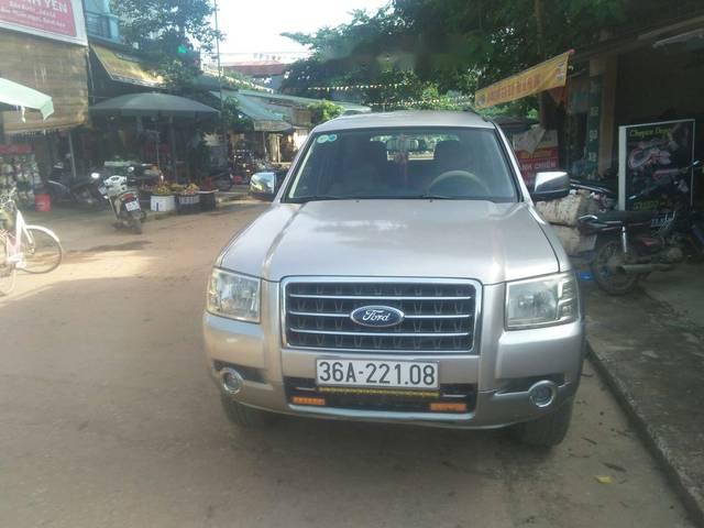 Ford Everest 2008 - Bán xe Ford Everest sản xuất 2008, màu bạc chính chủ, giá tốt