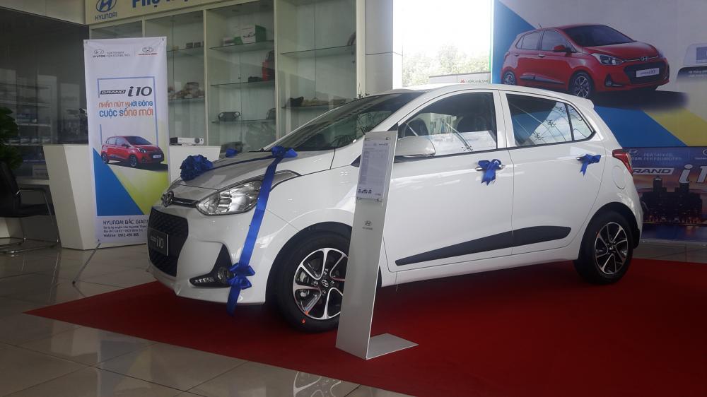 Hyundai Grand i10 2018 - Bán Hyundai Grand I10, trả góp 90%, giá chiết khấu tốt nhất tháng 8. Gọi ngay phụ trách kinh doanh Mr Khải 0961637288