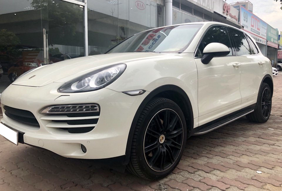 Porsche Cayenne 2011 - Bán xe Porsche Cayenne model 2012 màu trắng