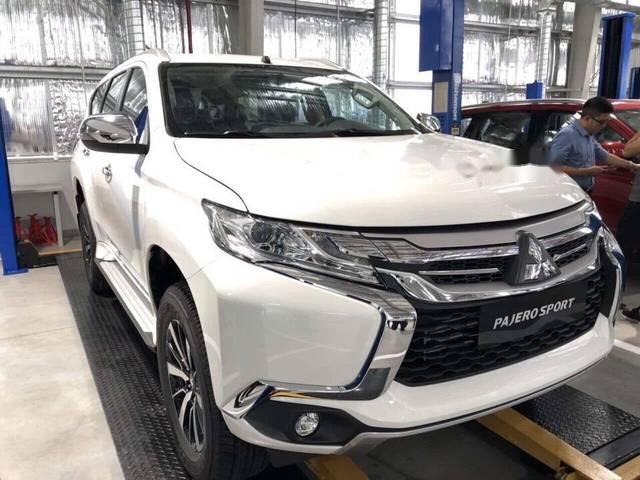 Mitsubishi Pajero   4x2 AT  2018 - Bán Mitsubishi Pajero 4x2 AT năm sản xuất 2018, màu trắng