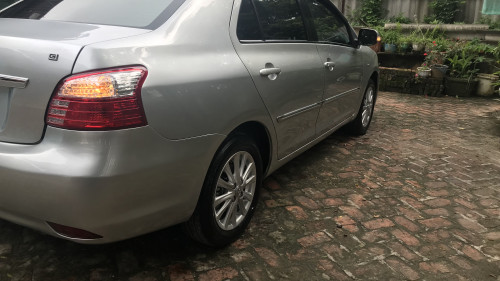 Toyota Vios   1.5 AT  2010 - Bán xe Toyota Vios 1.5 AT sản xuất 2010, màu bạc